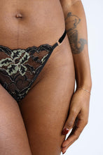 Load image into Gallery viewer, CHARLIE Basic Lace Thong
